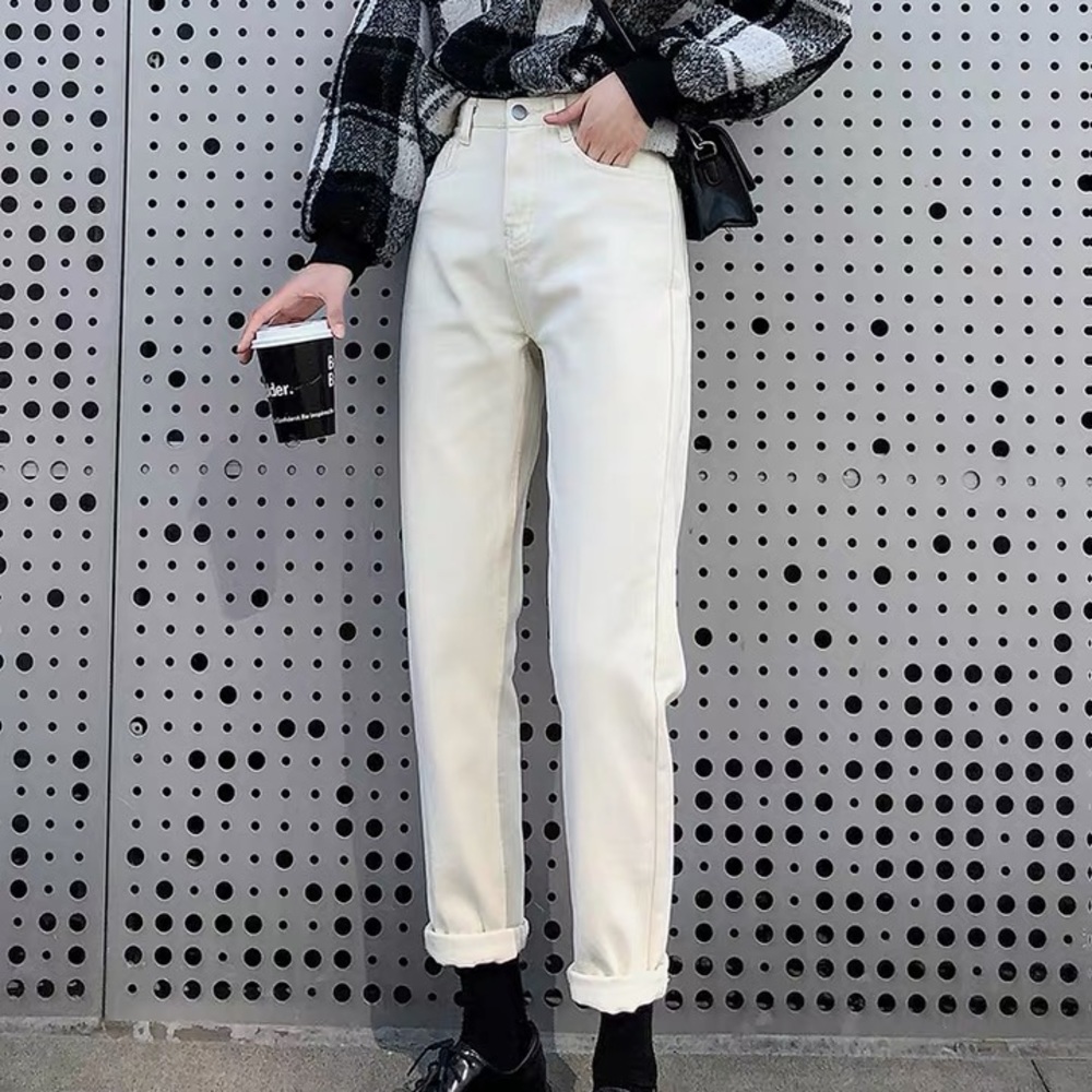 Boyfriend white jeans with fur lined interior